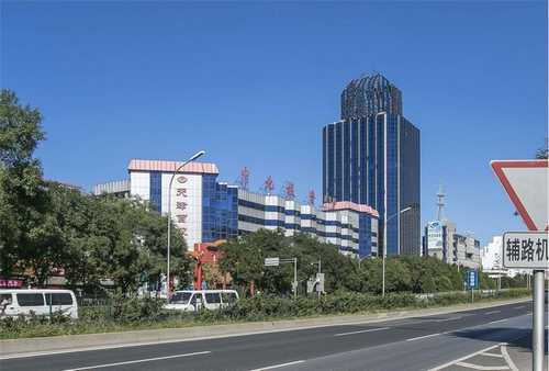 湖北体育看台聚脲防腐喷涂